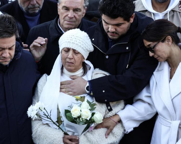 France: rassemblement à Marseille en hommage à Mehdi Kessaci et «faire bloc» face au narcobanditisme France: rassemblement à Marseille en hommage à Mehdi Kessaci et «faire bloc» face au narcobanditisme
