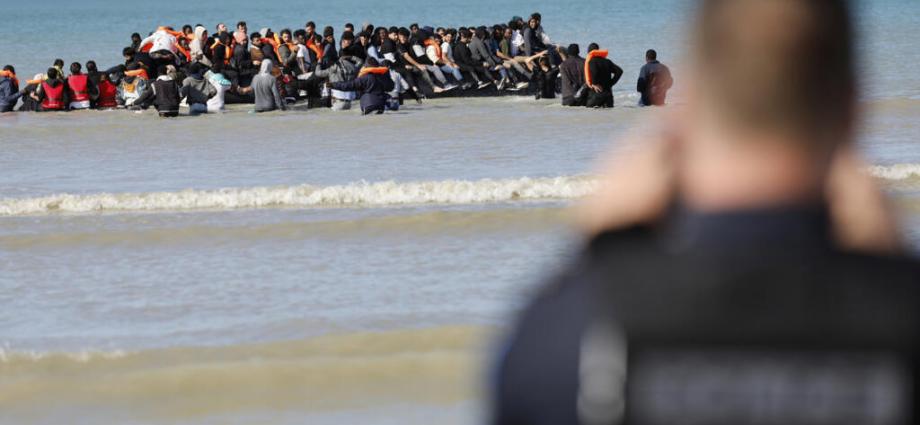 OECD Migration Report 2025: Permanent Migration Flows Dip by 4% Amid Shifting Global Dynamics OECD Migration Report 2025: Permanent Migration Flows Dip by 4% Amid Shifting Global Dynamics