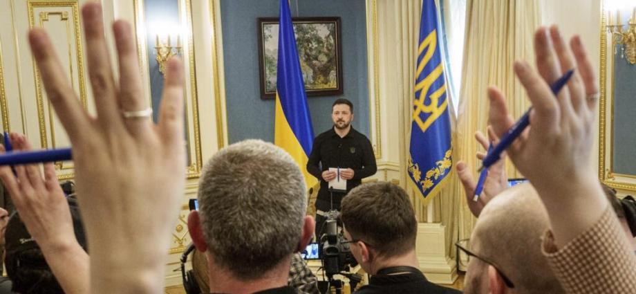 Trump Slams Zelensky Over Crimea Comments, Calls Them Inflammatory and Harmful to Peace Talks Trump Slams Zelensky Over Crimea Comments, Calls Them Inflammatory and Harmful to Peace Talks