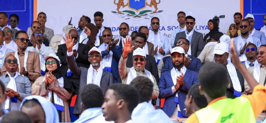 President Hassan Sheikh delivers a keynote speech at the Somali Teachers’ Day – Somali National News Agency President Hassan Sheikh delivers a keynote speech at the Somali Teachers’ Day – Somali National News Agency