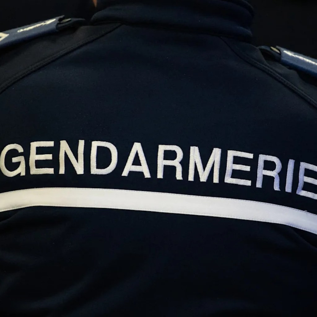 Deux personnes tuées par arme à feu en Saône-et-Loire, une enquête ouverte pour « homicide » Deux personnes tuées par arme à feu en Saône-et-Loire, une enquête ouverte pour « homicide »