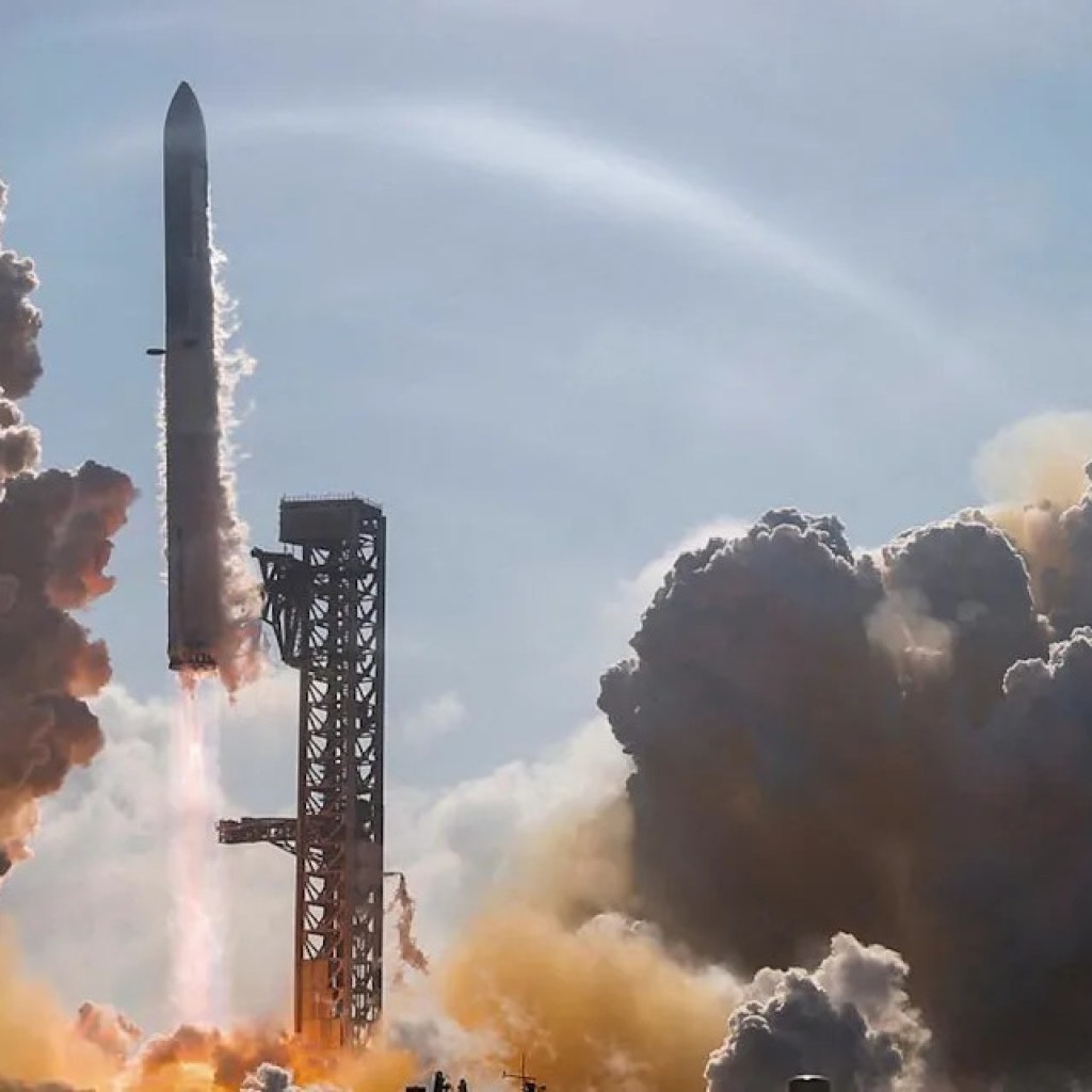 Nouvel essai réussi, avec quelques bémols, pour la fusée Starship de SpaceX Nouvel essai réussi, avec quelques bémols, pour la fusée Starship de SpaceX