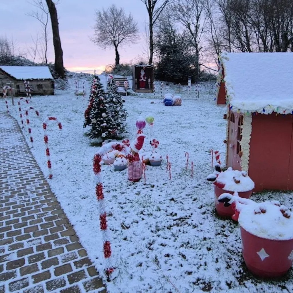 De la neige est tombée dans ces régions de France durant la nuit de Noël : « rare et magique » De la neige est tombée dans ces régions de France durant la nuit de Noël : « rare et magique »
