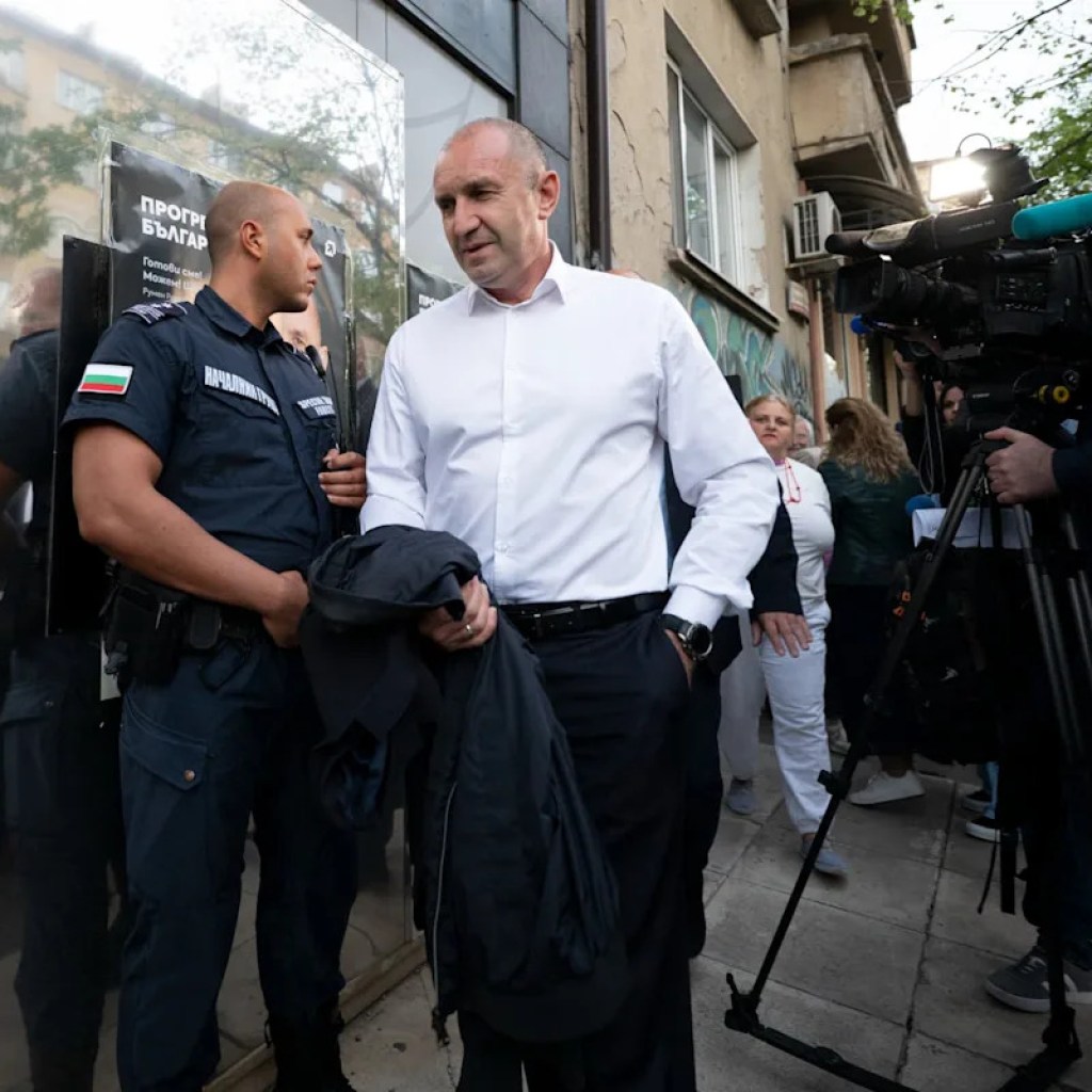 Bulgarie: la coalition de l’ex-président Roumen Radev en tête des législatives Bulgarie: la coalition de l’ex-président Roumen Radev en tête des législatives