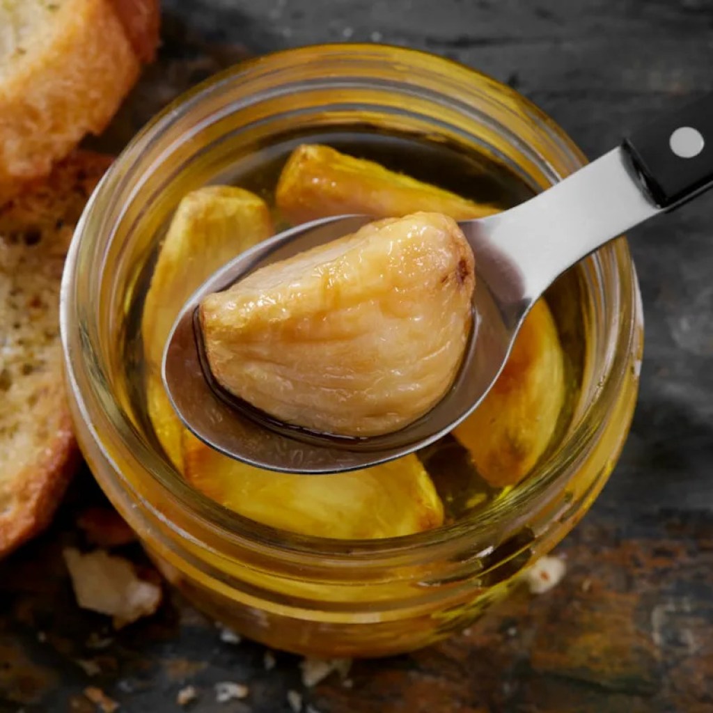 Un cas suspect de botulisme dans l’Hérault, de l’ail confit rappelé Un cas suspect de botulisme dans l’Hérault, de l’ail confit rappelé