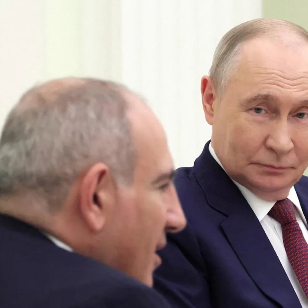 Vladimir Poutine menace l’Arménie d’un “scénario ukrainien” Vladimir Poutine menace l’Arménie d’un “scénario ukrainien”