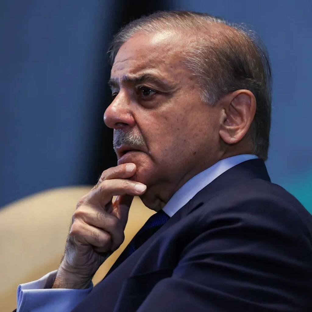 Le Premier ministre pakistanais affirme que des violations du cessez-le-feu entre l’Iran et les États-Unis « ont été signalées » et appelle à la « retenue » Le Premier ministre pakistanais affirme que des violations du cessez-le-feu entre l’Iran et les États-Unis « ont été signalées » et appelle à la « retenue »