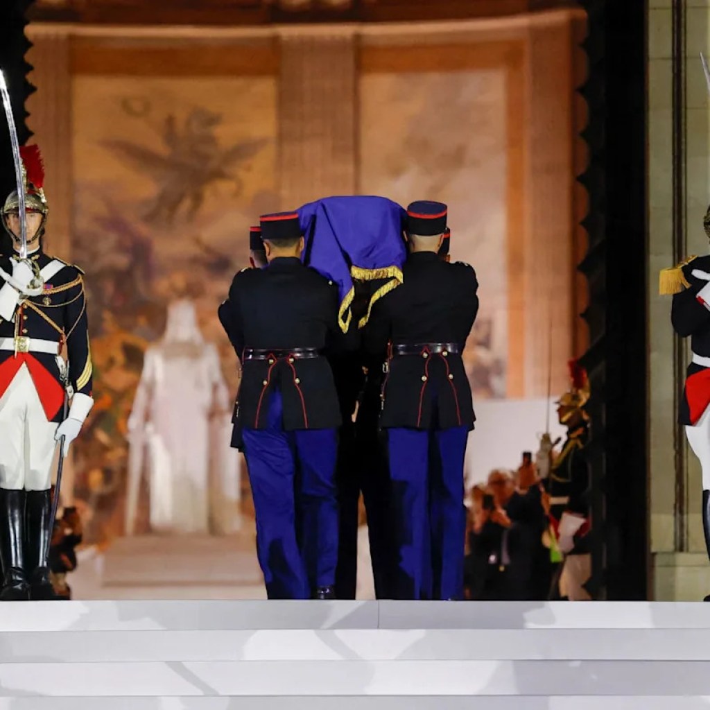 Discours d’Emmanuel Macron, chanson de Julien Clerc… Les temps forts de la panthéonisation de Robert Badinter Discours d’Emmanuel Macron, chanson de Julien Clerc… Les temps forts de la panthéonisation de Robert Badinter