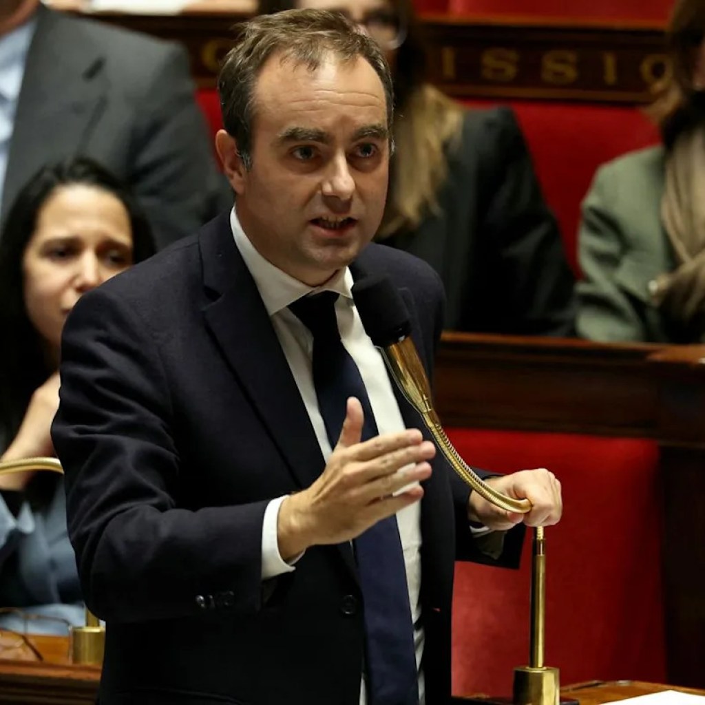 En cédant sur le “totem des retraites”, Lecornu “éloigne sa chute immédiate” En cédant sur le “totem des retraites”, Lecornu “éloigne sa chute immédiate”