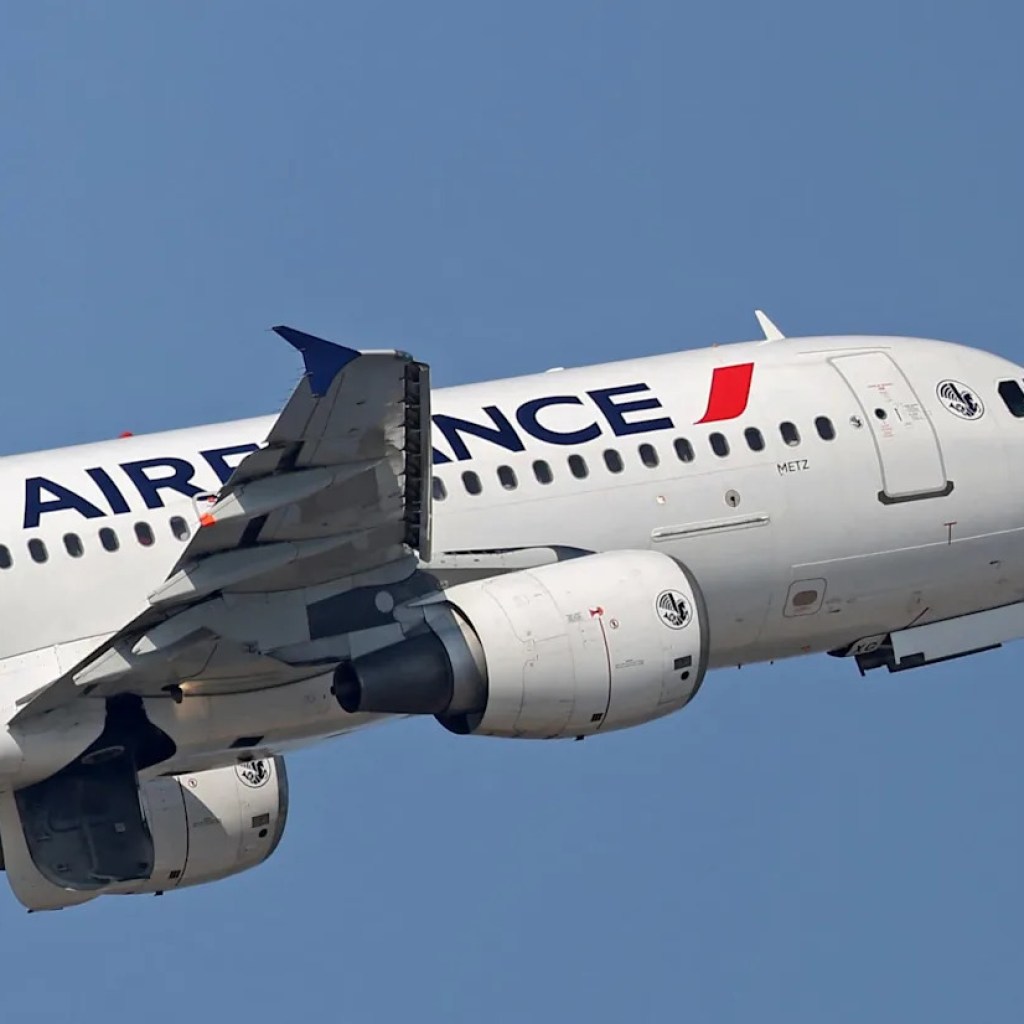 Air France suspend « temporairement » sa desserte de Dubaï « en raison de la situation actuelle au Moyen-Orient » Air France suspend « temporairement » sa desserte de Dubaï « en raison de la situation actuelle au Moyen-Orient »