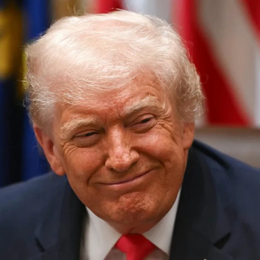 Donald Trump rend hommage à Donald Trump en rebaptisant l’Institut américain pour la paix Donald Trump rend hommage à Donald Trump en rebaptisant l’Institut américain pour la paix