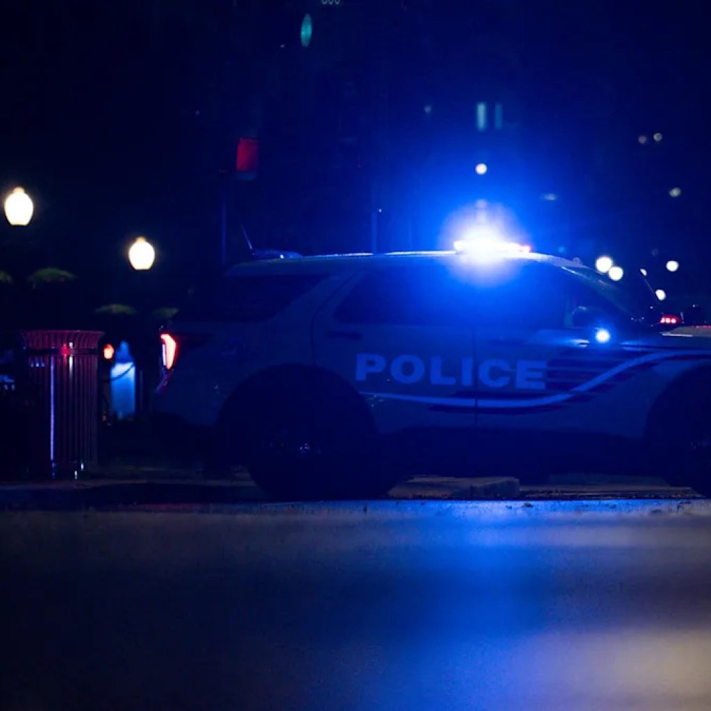 En Californie, des tirs font au moins 4 morts et 10 blessés en plein week-end de Thanksgiving En Californie, des tirs font au moins 4 morts et 10 blessés en plein week-end de Thanksgiving