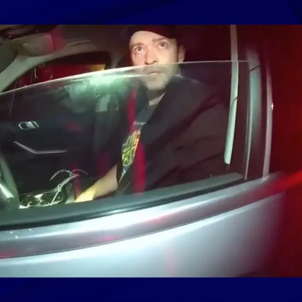 « Ce sont des tests vraiment difficiles »: la vidéo de l’arrestation de Justin Timberlake en état d’ivresse filmée par la police finalement diffusée « Ce sont des tests vraiment difficiles »: la vidéo de l’arrestation de Justin Timberlake en état d’ivresse filmée par la police finalement diffusée