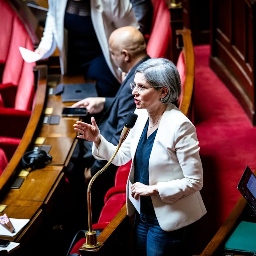Présidentielle 2027: Sandrine Rousseau affirme qu’elle ne « soutiendra jamais Raphaël Glucksmann au premier tour » Présidentielle 2027: Sandrine Rousseau affirme qu’elle ne « soutiendra jamais Raphaël Glucksmann au premier tour »