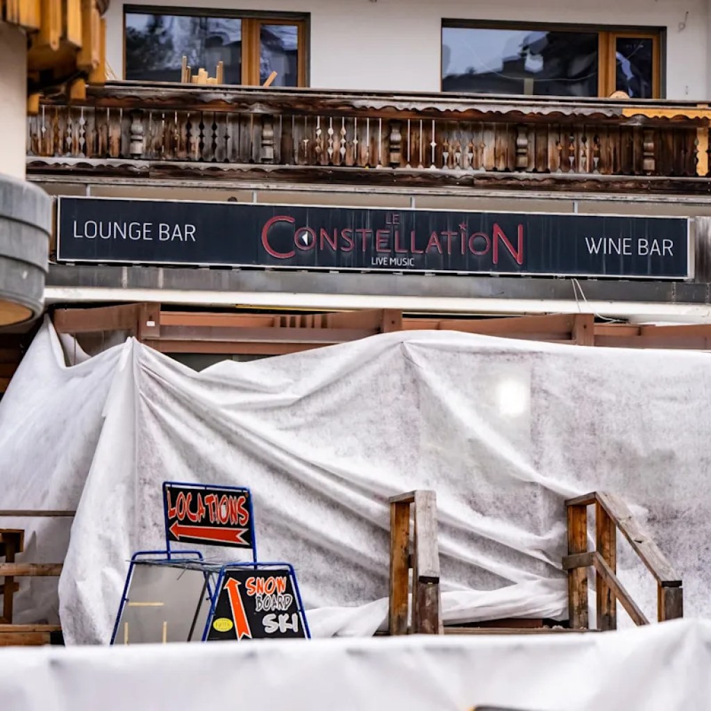 Incendie de Crans-Montana: les gérants du bar ont rencontré une mère de victimes, « un moment humainement rare » Incendie de Crans-Montana: les gérants du bar ont rencontré une mère de victimes, « un moment humainement rare »
