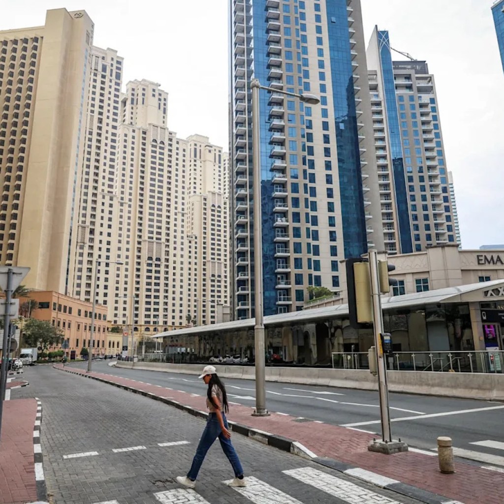 « Moi je n’ai pas flippé »: malgré la guerre au Moyen-Orient, ces Français ont décidé de rester à Dubaï « Moi je n’ai pas flippé »: malgré la guerre au Moyen-Orient, ces Français ont décidé de rester à Dubaï