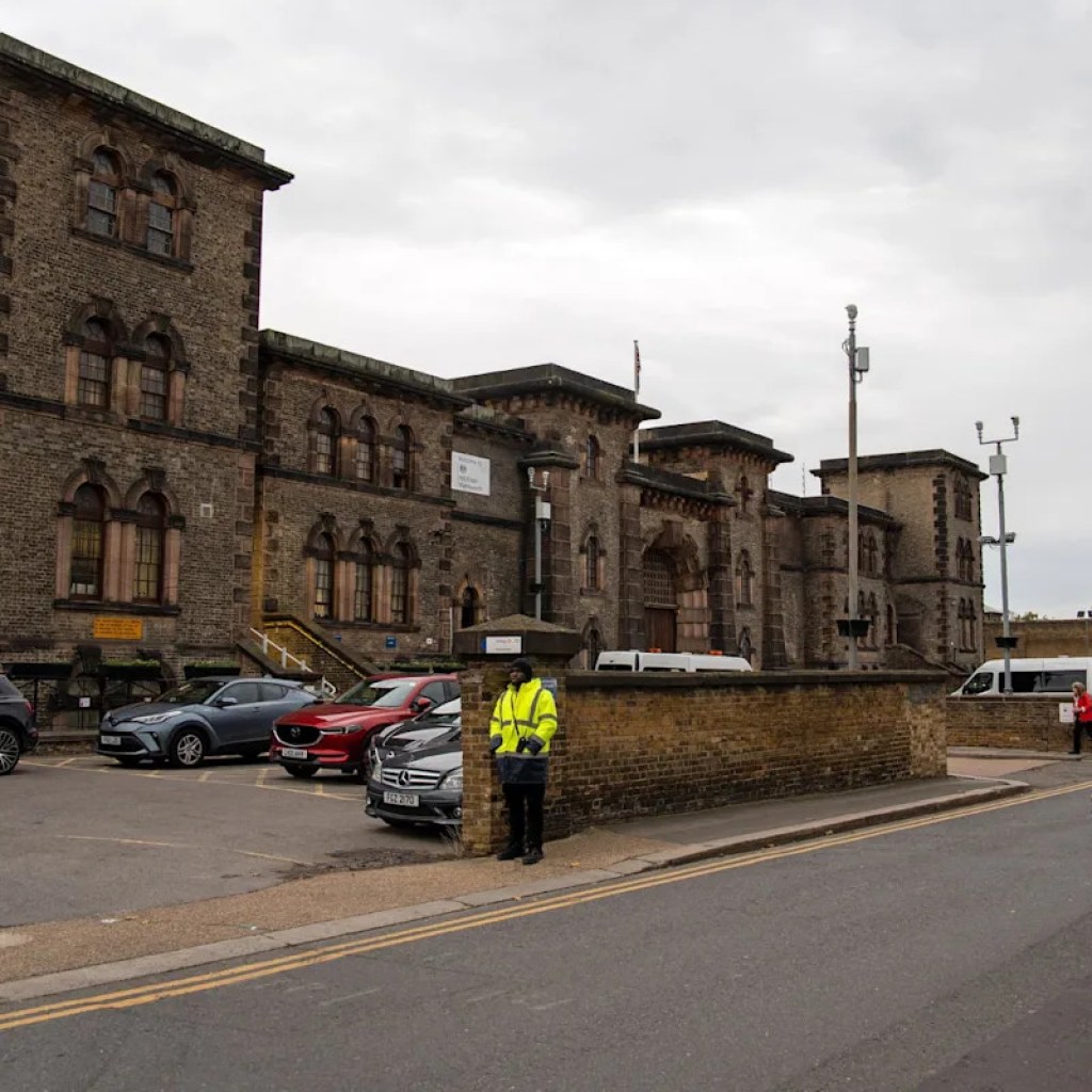 Détenus libérés par erreur au Royaume-Uni: le deuxième homme interpellé à Londres après trois jours de cavale Détenus libérés par erreur au Royaume-Uni: le deuxième homme interpellé à Londres après trois jours de cavale