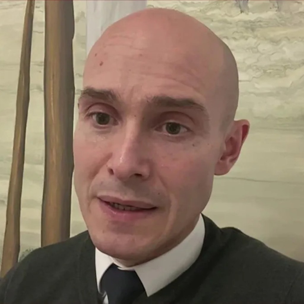 L’avocat de la grand-mère d’Émile déclare que sa cliente « mobilise l’intégralité de ses facultés » pour « trouver des éléments de vérité » L’avocat de la grand-mère d’Émile déclare que sa cliente « mobilise l’intégralité de ses facultés » pour « trouver des éléments de vérité »