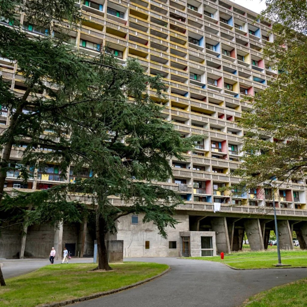 Deux blessés légers dans un incendie à la Maison radieuse du Corbusier en Loire-Atlantique Deux blessés légers dans un incendie à la Maison radieuse du Corbusier en Loire-Atlantique