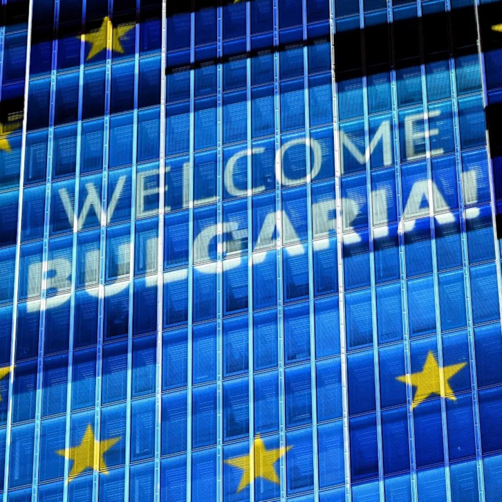 « La dernière étape de l’intégration »: la Bulgarie adopte l’euro, près de 20 ans après son entrée dans l’Union européenne « La dernière étape de l’intégration »: la Bulgarie adopte l’euro, près de 20 ans après son entrée dans l’Union européenne