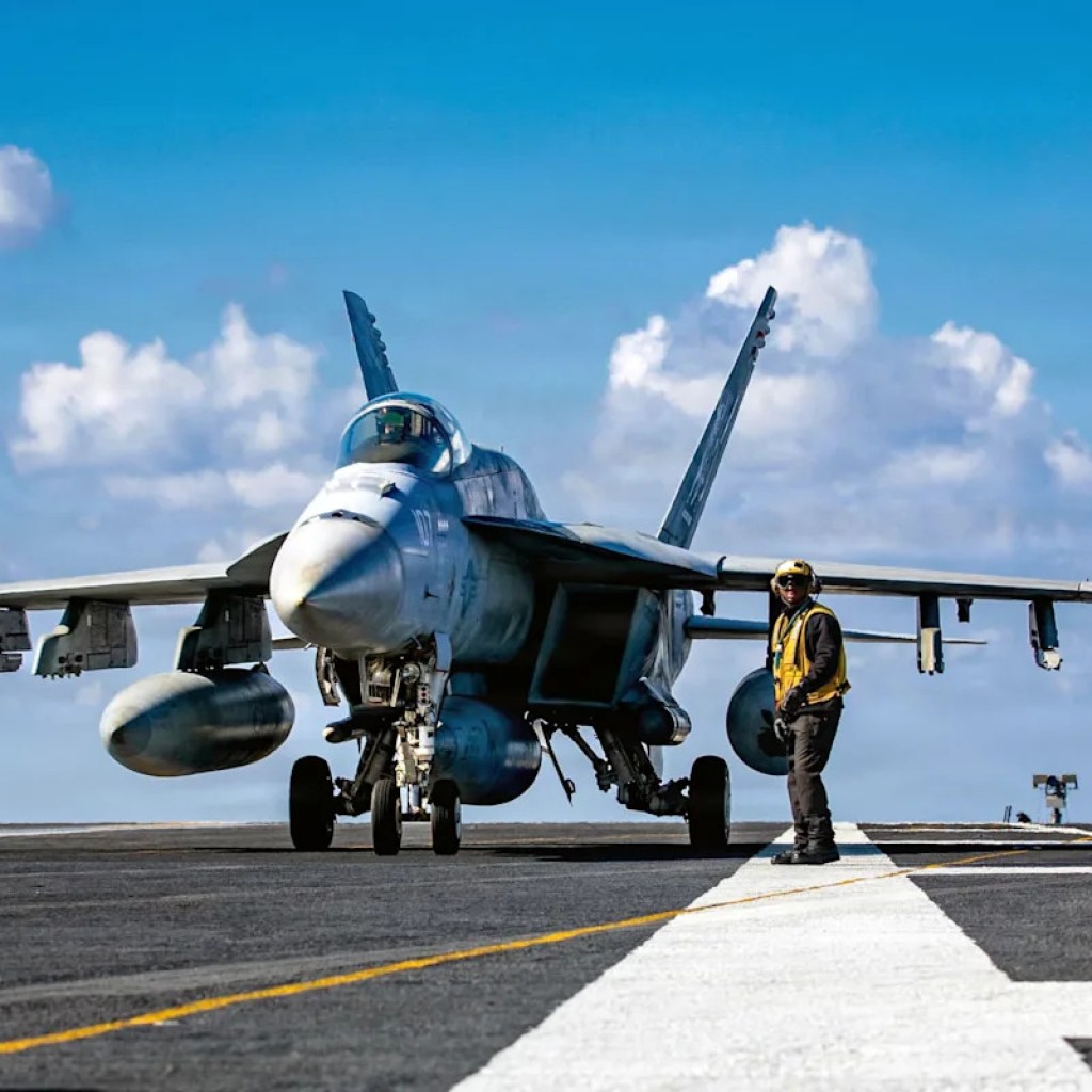 Guerre au Moyen-Orient: l’armée iranienne cherche le pilote d’un avion de chasse américain abattu, selon l’agence Fars Guerre au Moyen-Orient: l’armée iranienne cherche le pilote d’un avion de chasse américain abattu, selon l’agence Fars