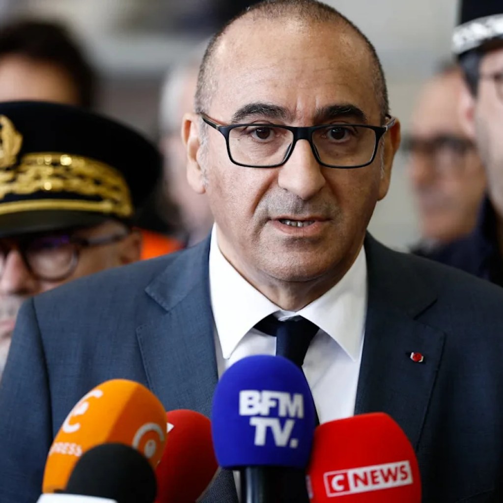 Free party près de Bourges : le ministre de l’Intérieur Laurent Nuñez annonce qu’un « second obus » a été retrouvé sur le site Free party près de Bourges : le ministre de l’Intérieur Laurent Nuñez annonce qu’un « second obus » a été retrouvé sur le site