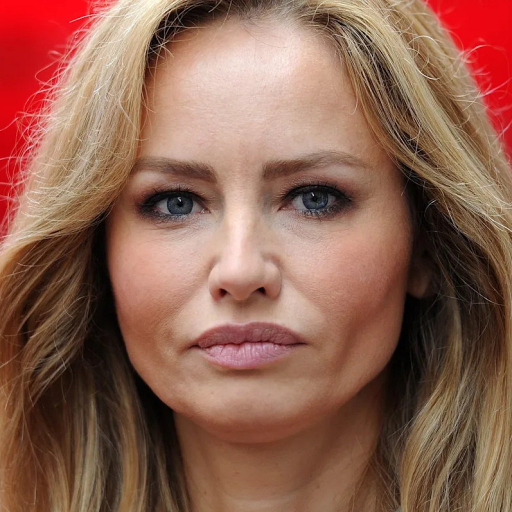 Adriana Karembeu accuse le père de sa fille de violences, il avait fait un signalement pour « soustraction à ses obligations parentales » Adriana Karembeu accuse le père de sa fille de violences, il avait fait un signalement pour « soustraction à ses obligations parentales »