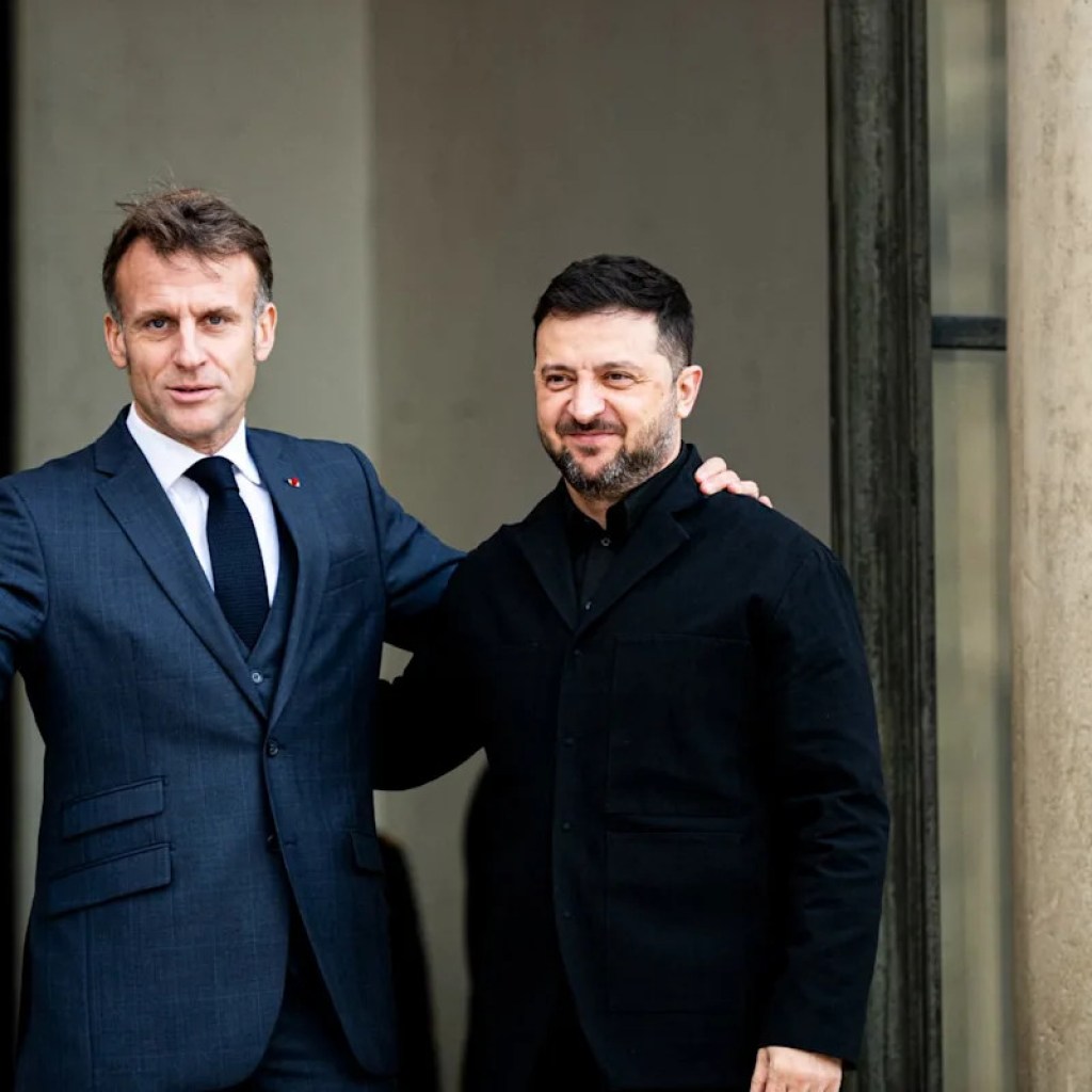 Guerre en Ukraine: Emmanuel Macron annonce une réunion des alliés de Kiev début janvier à Paris Guerre en Ukraine: Emmanuel Macron annonce une réunion des alliés de Kiev début janvier à Paris