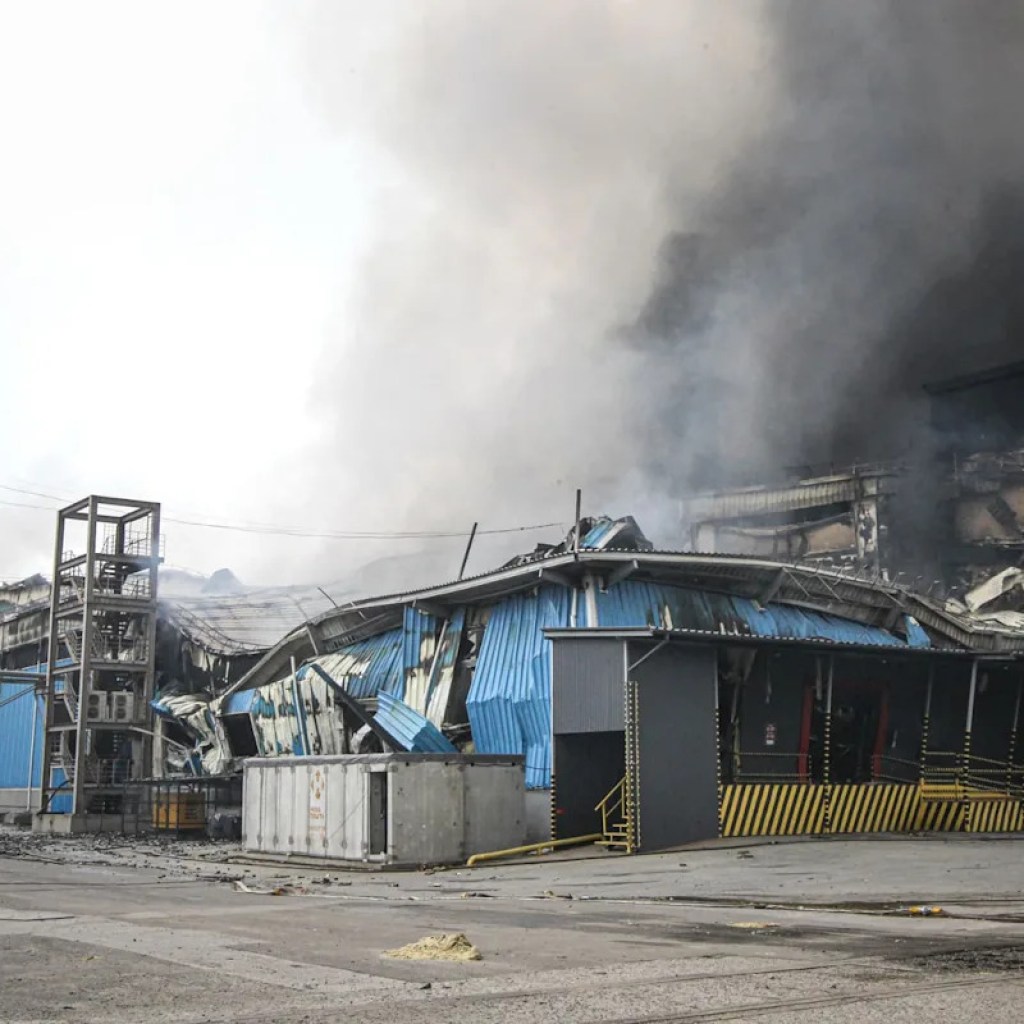 Guerre en Ukraine: un mort et 26 blessés dans des frappes nocturnes russes Guerre en Ukraine: un mort et 26 blessés dans des frappes nocturnes russes