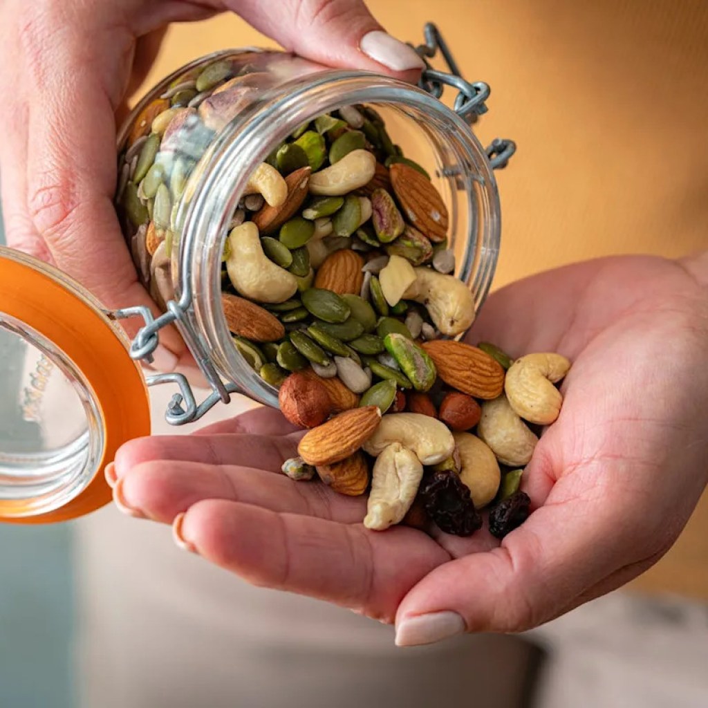 Noix : comment en manger et profiter de leurs effets protecteurs contre le cancer ? Noix : comment en manger et profiter de leurs effets protecteurs contre le cancer ?