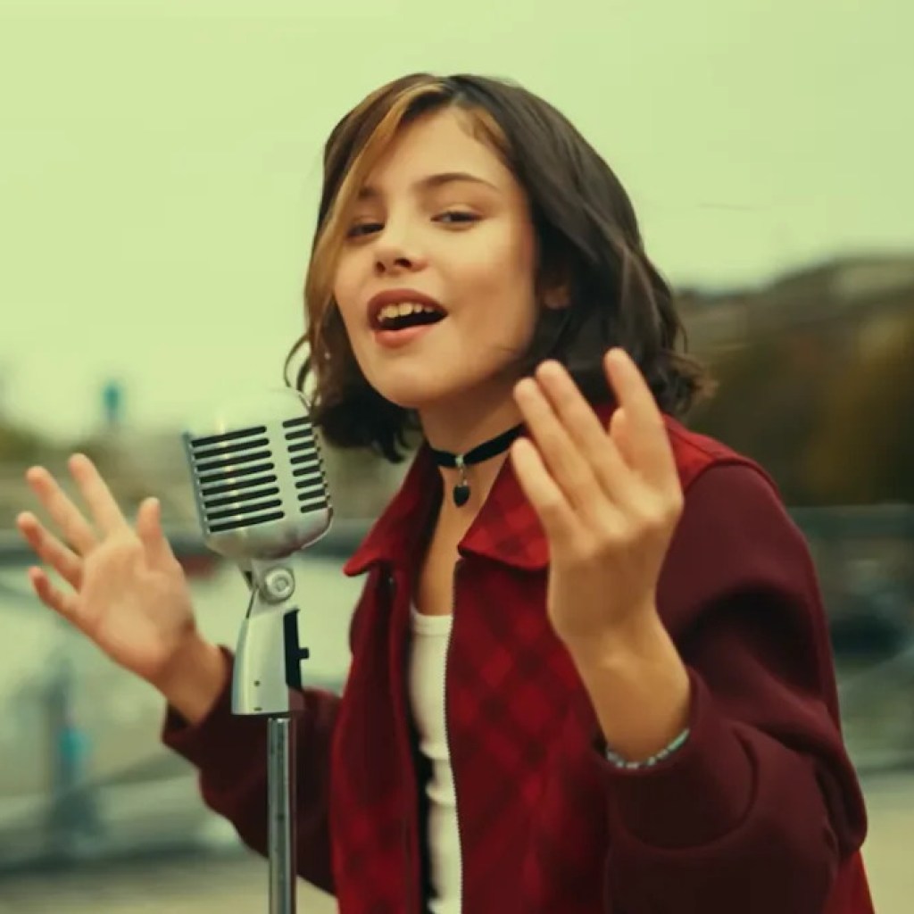 On vous présente Lou Deleuze, jeune talent de 11 ans qui représente la France à l’Eurovision junior On vous présente Lou Deleuze, jeune talent de 11 ans qui représente la France à l’Eurovision junior