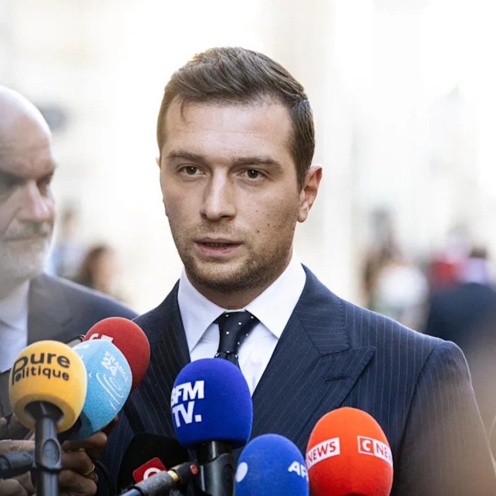 Comment le cambriolage au musée du Louvre tourne à l’instrumentalisation politique Comment le cambriolage au musée du Louvre tourne à l’instrumentalisation politique