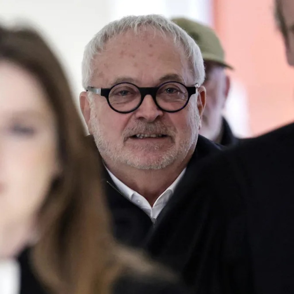 « Je suis allée voir un ami, j’ai découvert un agresseur » témoigne Sandrine Josso au procès Guerriau « Je suis allée voir un ami, j’ai découvert un agresseur » témoigne Sandrine Josso au procès Guerriau