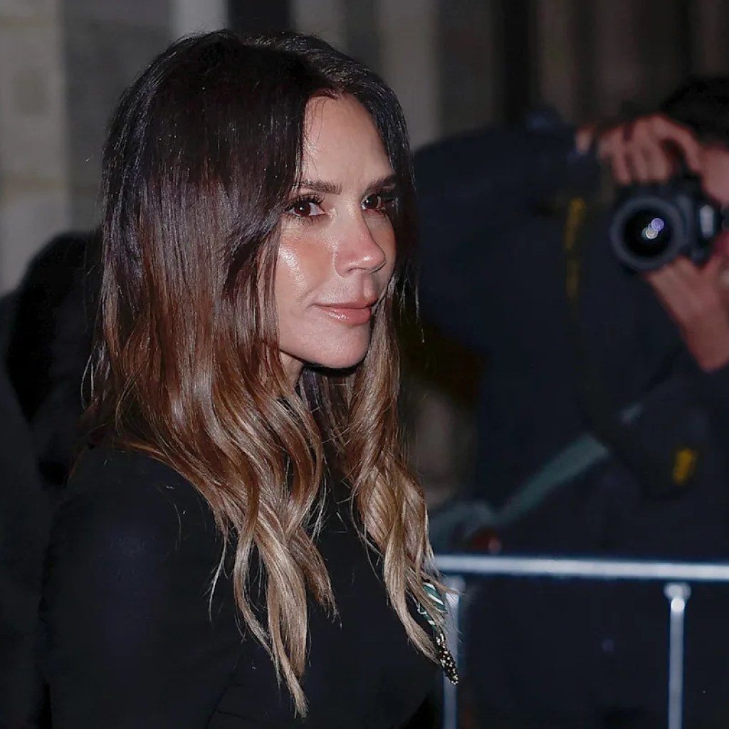 « Merci à mes enfants »: Victoria Beckham nommée Officier des Arts et des Lettres par Rachida Dati « Merci à mes enfants »: Victoria Beckham nommée Officier des Arts et des Lettres par Rachida Dati
