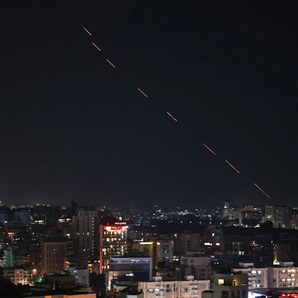 Le Liban accuse Israël de violations tout juste le cessez-le-feu entré en vigueur Le Liban accuse Israël de violations tout juste le cessez-le-feu entré en vigueur