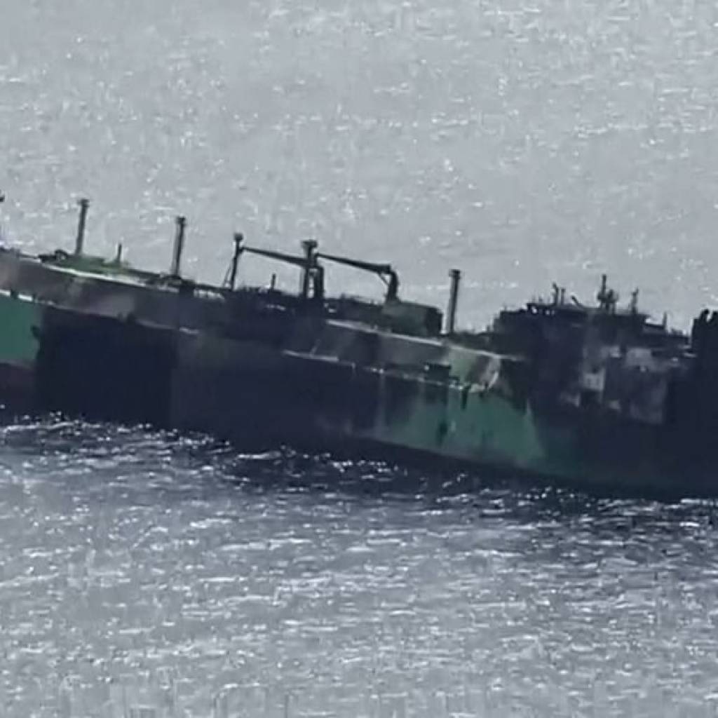 Le méthanier russe Arctic Metagaz remorqué vers la Libye, course contre la montre en Méditerranée Le méthanier russe Arctic Metagaz remorqué vers la Libye, course contre la montre en Méditerranée