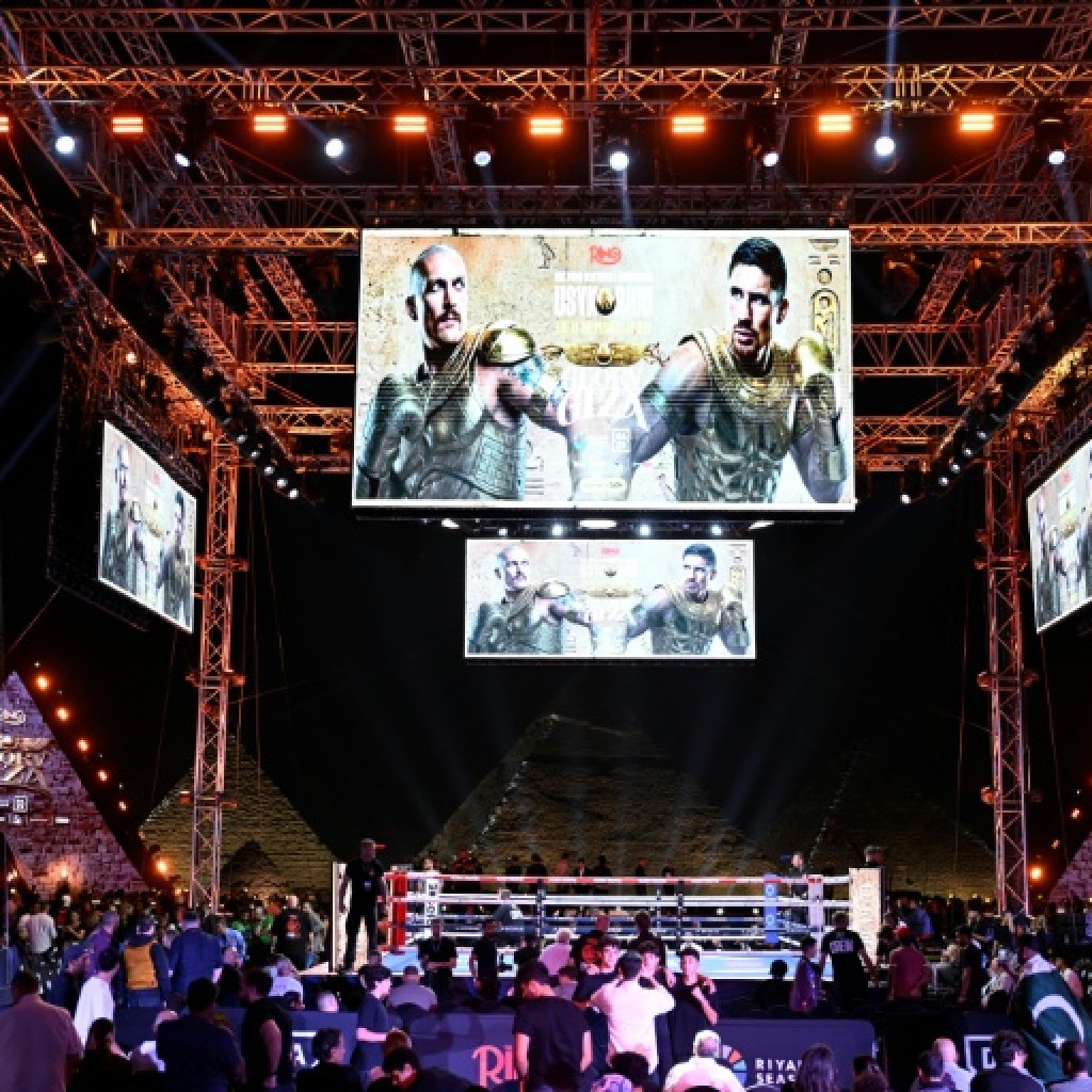 Boxe: Usyk vacille mais s’impose contre Verhoeven et conserve ses ceintures Boxe: Usyk vacille mais s’impose contre Verhoeven et conserve ses ceintures