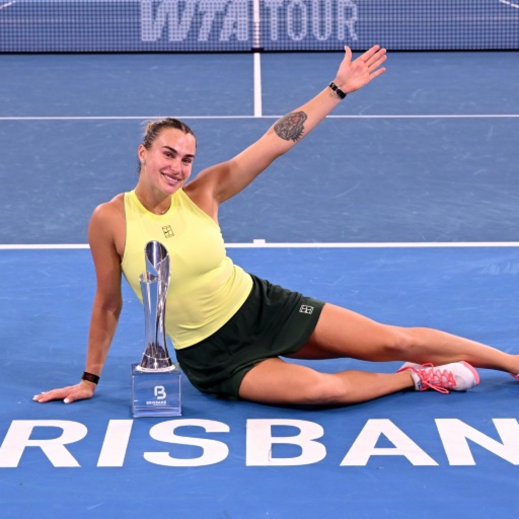 Tennis: Sabalenka débute sa saison avec un 2e titre à Brisbane Tennis: Sabalenka débute sa saison avec un 2e titre à Brisbane