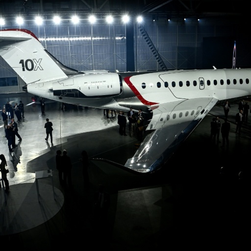 Dassault dévoile le Falcon 10X, jet d’affaires inspiré du Rafale Dassault dévoile le Falcon 10X, jet d’affaires inspiré du Rafale