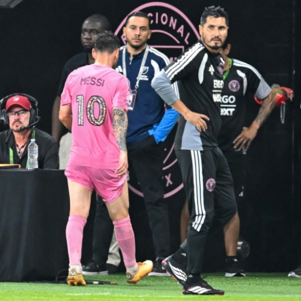 Foot: Messi sort prématurément avec l’Inter Miami, crainte de blessure à l’approche du Mondial Foot: Messi sort prématurément avec l’Inter Miami, crainte de blessure à l’approche du Mondial