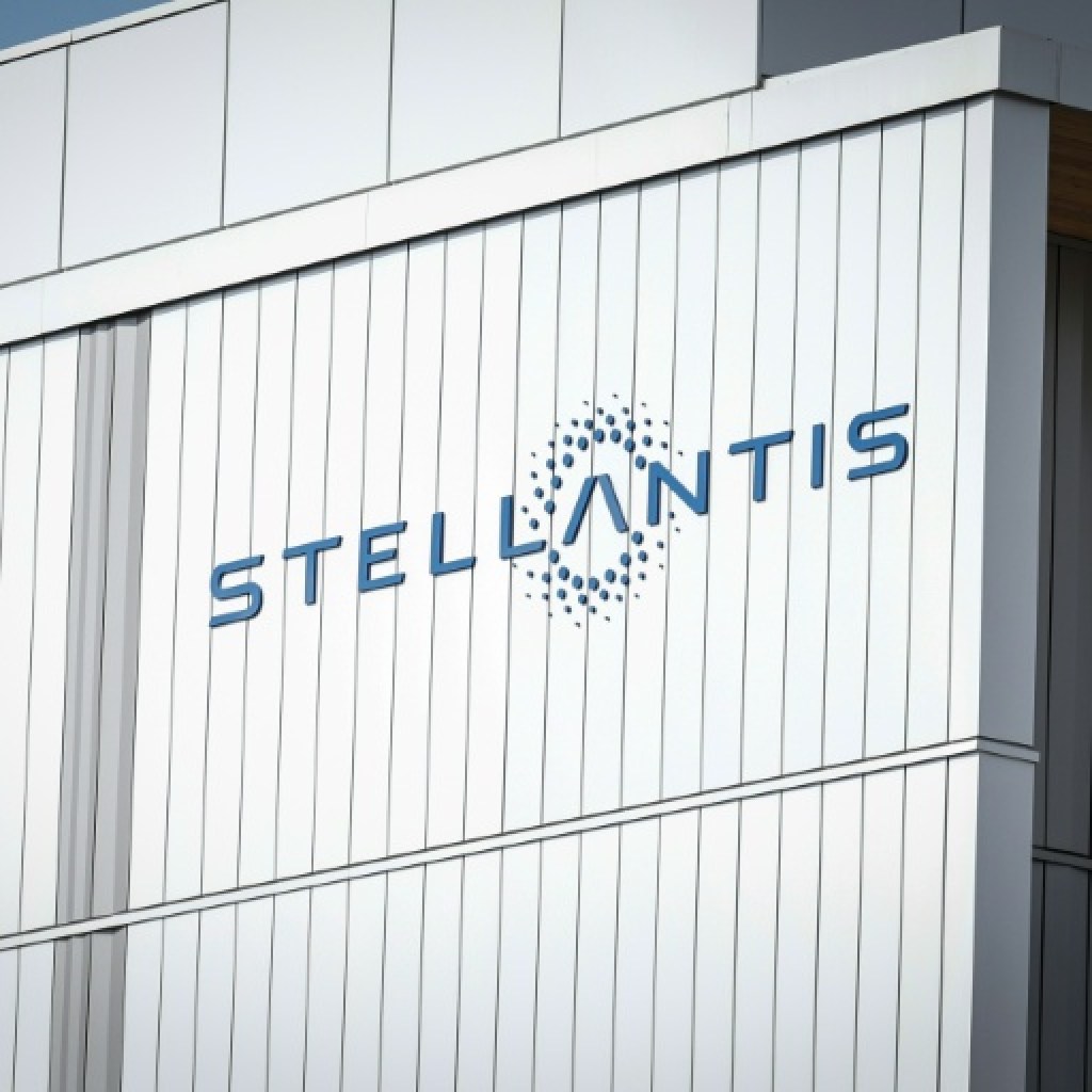 Stellantis annonce un plan d’investissements de 60 milliards d’euros sur 5 ans Stellantis annonce un plan d’investissements de 60 milliards d’euros sur 5 ans