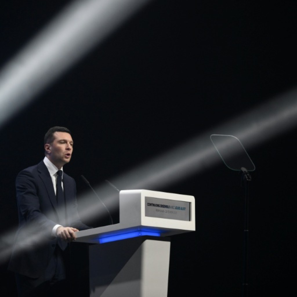 Jordan Bardella appelle la gauche « dite modérée » à « rompre définitivement avec LFI » Jordan Bardella appelle la gauche « dite modérée » à « rompre définitivement avec LFI »