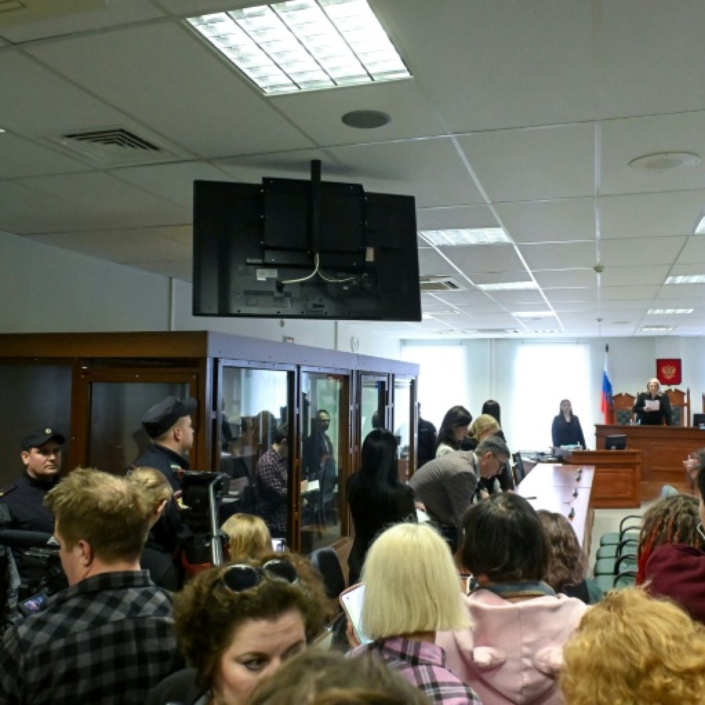 Russie: six militants antiguerre condamnés à de lourdes peines de prison Russie: six militants antiguerre condamnés à de lourdes peines de prison