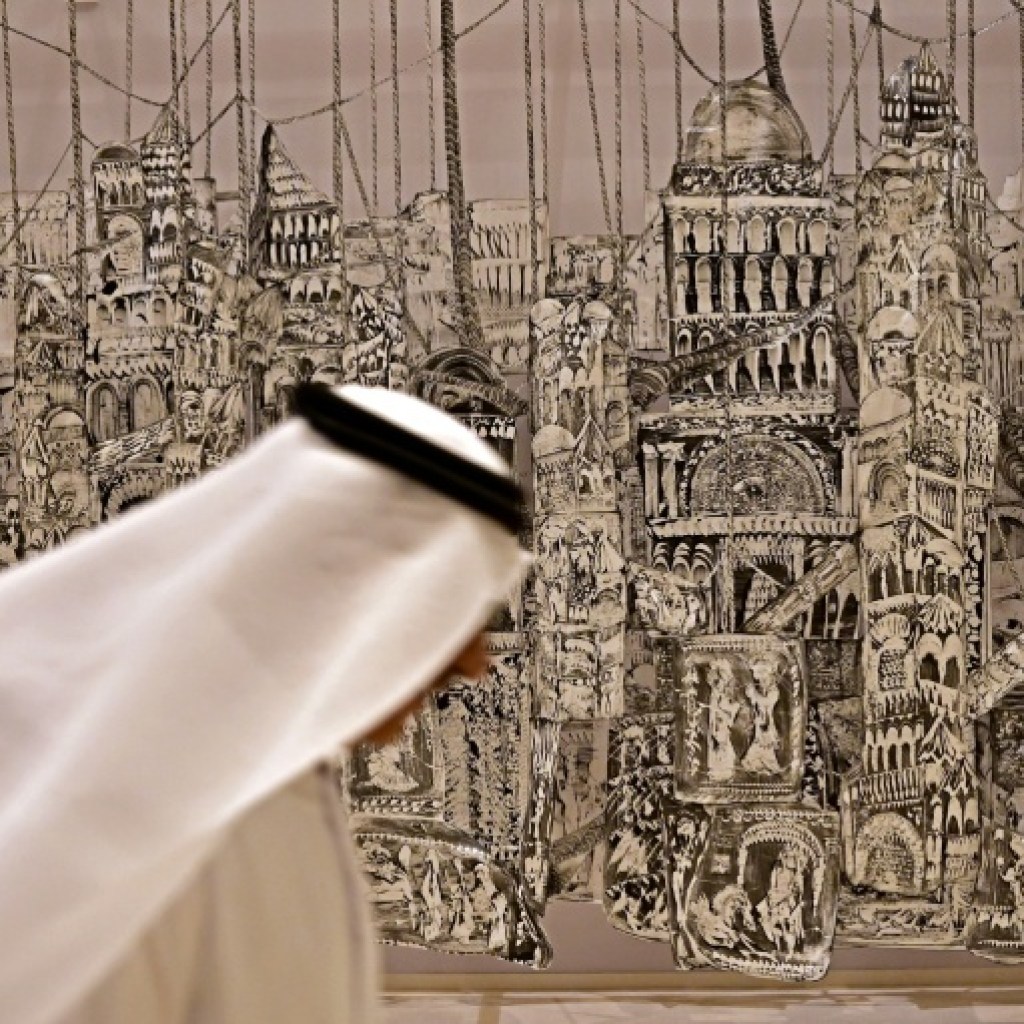 Entrée gratuite et voilure réduite, Dubaï tient sa foire d’art malgré la guerre Entrée gratuite et voilure réduite, Dubaï tient sa foire d’art malgré la guerre