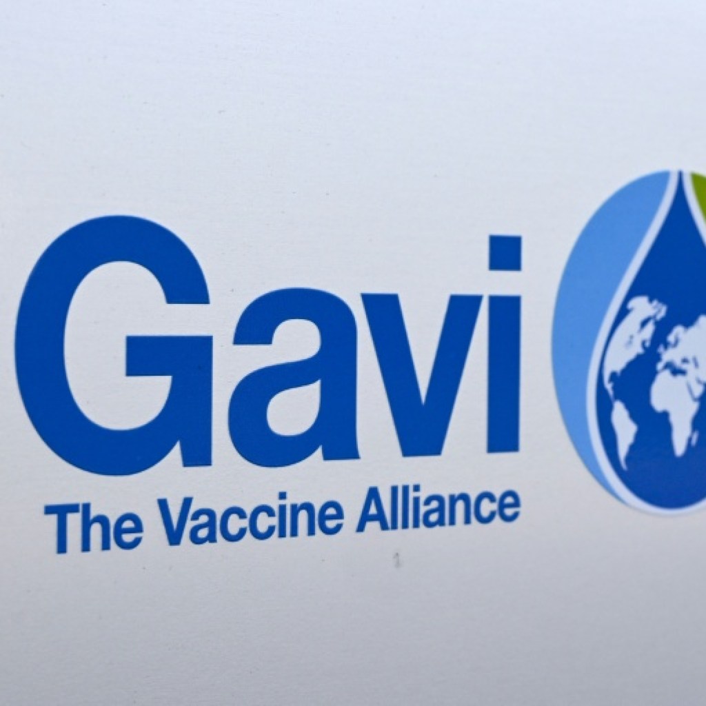 Paludisme: les coupes dans l’aide américaine menacent des « dizaines de milliers de vies d’enfants », selon l’Alliance du vaccin Paludisme: les coupes dans l’aide américaine menacent des « dizaines de milliers de vies d’enfants », selon l’Alliance du vaccin