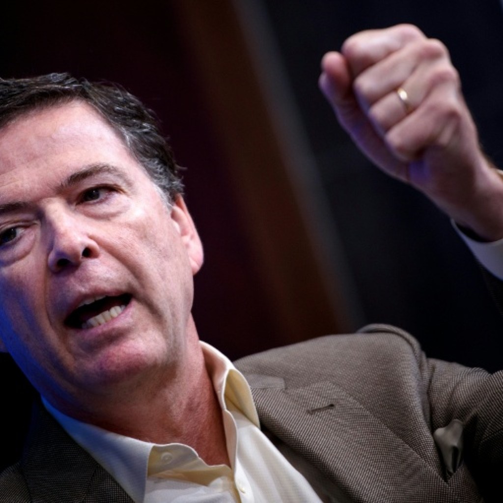 L’ex-directeur du FBI James Comey, cible de Donald Trump, de nouveau inculpé L’ex-directeur du FBI James Comey, cible de Donald Trump, de nouveau inculpé