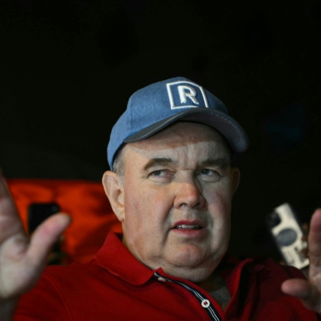 Présidentielle au Pérou : extrême droite et gauche radicale au coude-a-coude pour la deuxième place Présidentielle au Pérou : extrême droite et gauche radicale au coude-a-coude pour la deuxième place