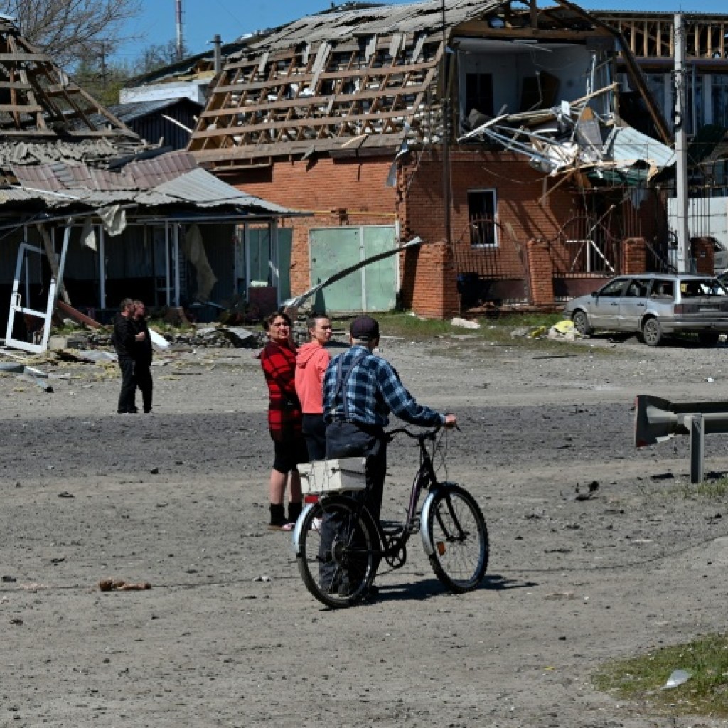 L’Ukraine décrète une trêve dès mercredi, avant celle voulue par Moscou L’Ukraine décrète une trêve dès mercredi, avant celle voulue par Moscou
