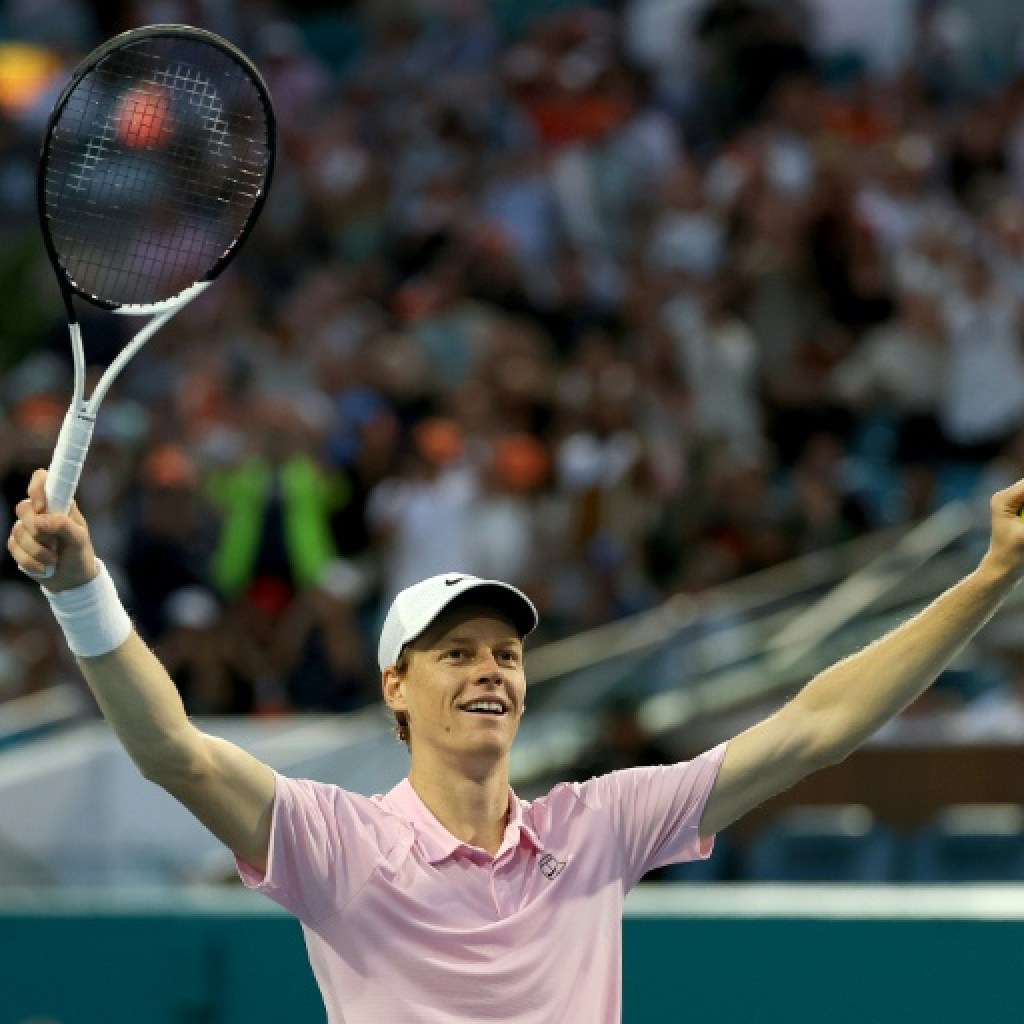 Miami: Sinner implacable, réussit le doublé après Indian Wells contre Lehecka Miami: Sinner implacable, réussit le doublé après Indian Wells contre Lehecka