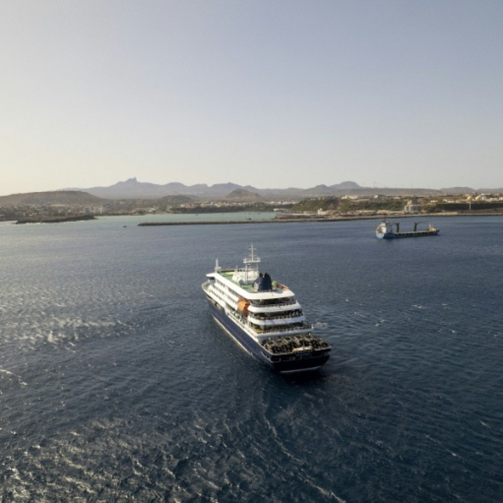 Trois morts liés à un possible foyer de hantavirus sur un bateau de croisière dans l’Atlantique Trois morts liés à un possible foyer de hantavirus sur un bateau de croisière dans l’Atlantique